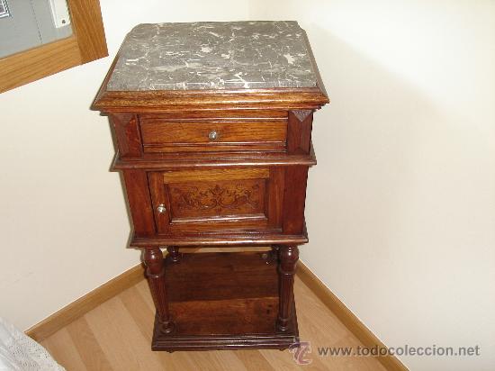 Antig&uuml;edades: mesita mesilla con m&aacute;rmol - Foto 1