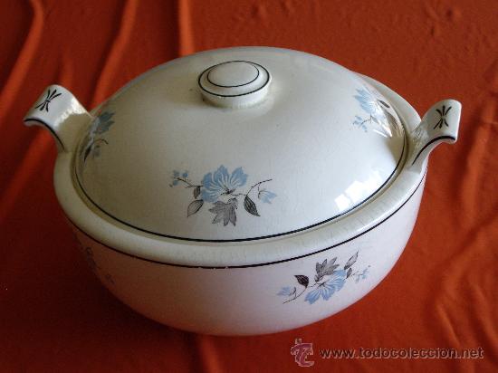 Antig&uuml;edades: SOPERA DE PORCELANA DE OVIEDO - Foto 1