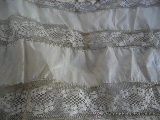 Antig&uuml;edades: CAMISA DE SEDA CON ENCAJE SIGLO XIX - Foto 6
