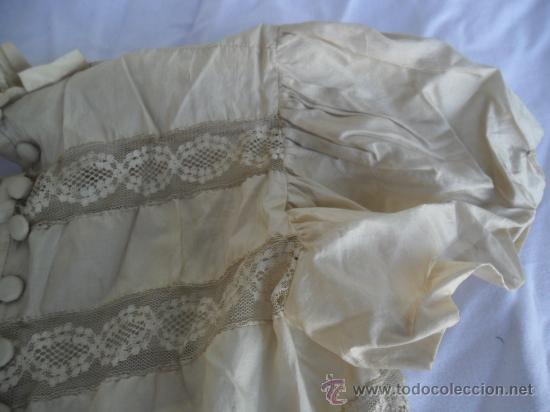Antig&uuml;edades: CAMISA DE SEDA CON ENCAJE SIGLO XIX - Foto 9