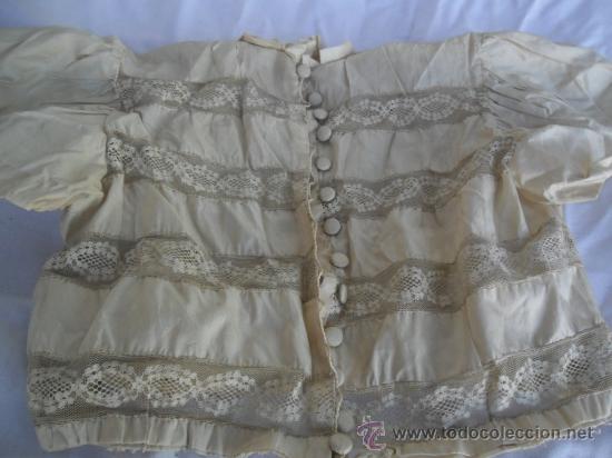Antig&uuml;edades: CAMISA DE SEDA CON ENCAJE SIGLO XIX - Foto 10