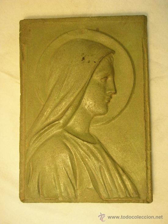 Antig&uuml;edades: RELIEVE DE VIRGEN SOBRE PLACA DE TERRACOTA - Foto 1