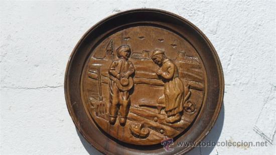 Antig&uuml;edades: bodegon en talla de madera - Foto 1