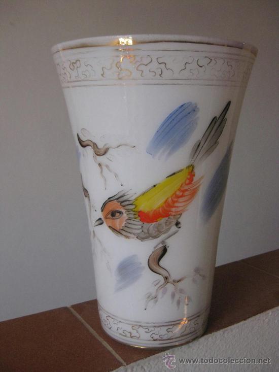 Antiques: FLORERO CRISTAL TINTADO EN BLANCO Y PINTADO Y DORADO - PRIMERA MITAD SIGLO XX - RARO Y DECORATIVOP