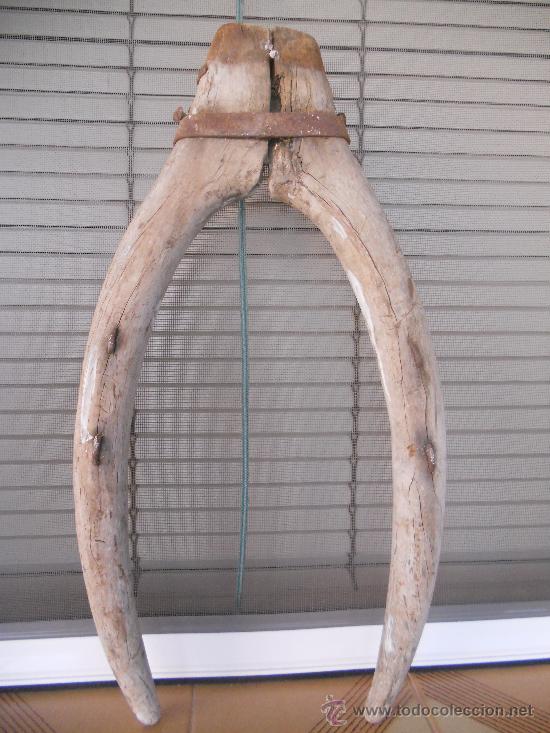 Antig&uuml;edades: ANTIGUO HORCATE DE MADERA. - Foto 1