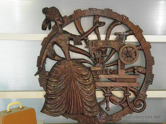 Oggetti Antichi: PRECIOSA TALLA EN MADERA 120 CM.X 5 CM.