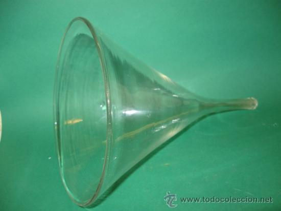 Antig&uuml;edades: ANTIGUO Y CURIOSO OBJETO TIPO TROMPETA DE CRISTAL SOPLADO, SG.XIX - PP.SG.XX. DESCONOZCO SU UTILIDAD