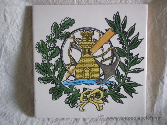 Antig&uuml;edades: BALDOSA CON ESCUDO PROFESIONAL - Foto 1