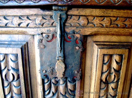 Antig&uuml;edades: Arcon de navarra del sXVIII - Foto 2