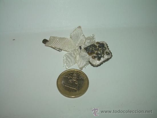 Antig&uuml;edades: ANTIGUO ESCAPULARIO BORDADO HILO DE ORO. - Foto 3