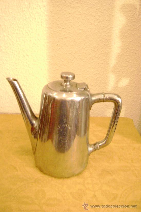 Antig&uuml;edades: CAFETERA EN ALPACA PLATEADA - Foto 1