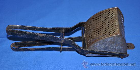 Antig&uuml;edades: Exprimidor para hacer pur&eacute;. - Foto 1