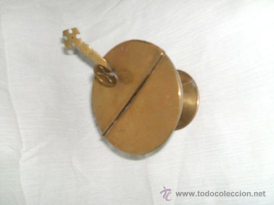 Antig&uuml;edades: SS Naveta para incienso en bronce. - Foto 2