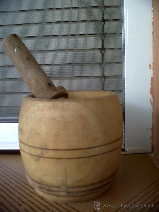 Antig&uuml;edades: ANTIGUO Y PRECIOSO MORTERO DE MADERA. - Foto 1