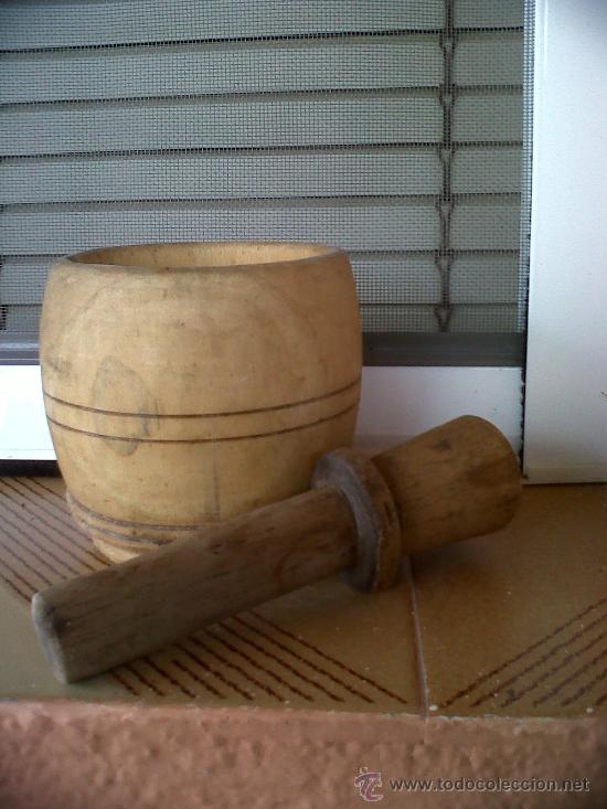 Antig&uuml;edades: ANTIGUO Y PRECIOSO MORTERO DE MADERA. - Foto 2
