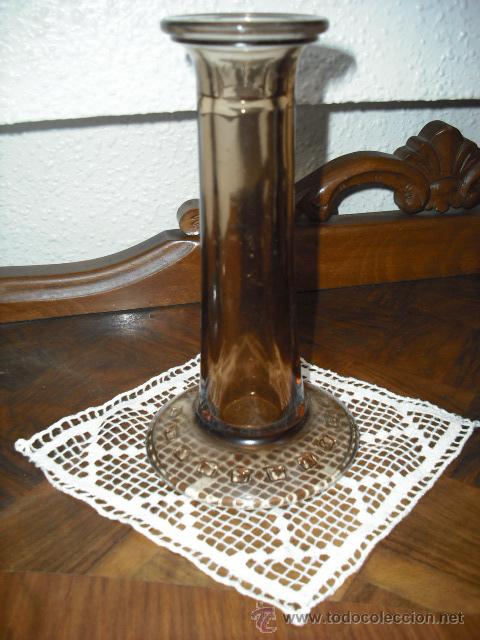 Antig&uuml;edades: PORTAVELAS CRISTAL MARRON - Foto 1