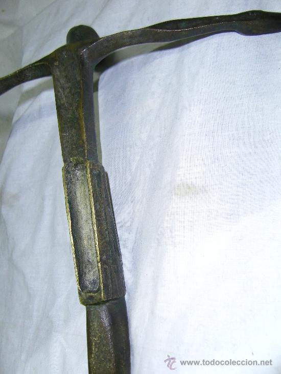 Antig&uuml;edades: CRUCIFIJO BRONCE - Foto 2
