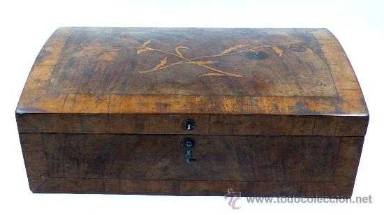 Antigüedades: caja baúl de raiz de nogal del siglo XIX con marquetería. 23x38 cm. . - Foto 2 - 29502044