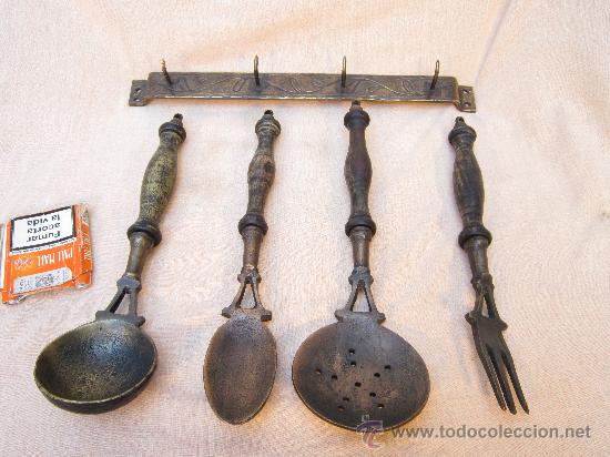 Antig&uuml;edades: JUEGO COCINA EN METAL Y MADERA - Foto 2