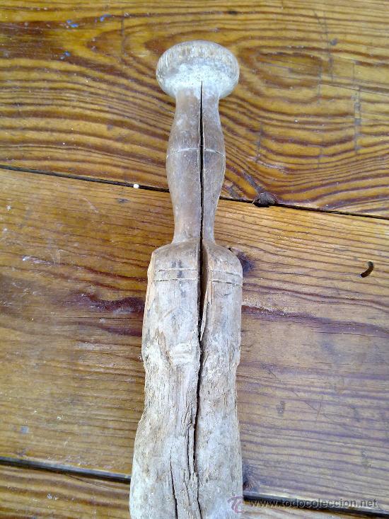 Antig&uuml;edades: ANTIGUA MANO DE MORTERO, HECHA EN MADERA. - Foto 2
