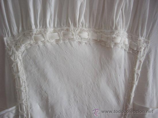 Antig&uuml;edades: VESTIDO BLANCO MATE SE&Ntilde;ORA CRESPON CON PASACINTAS - Foto 2