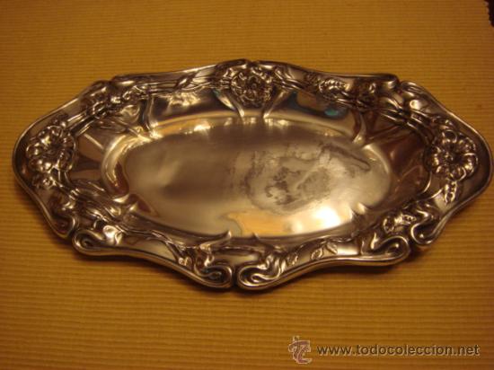 Antig&uuml;edades: BANDEJA  DE METAL PLATEADO - Foto 1