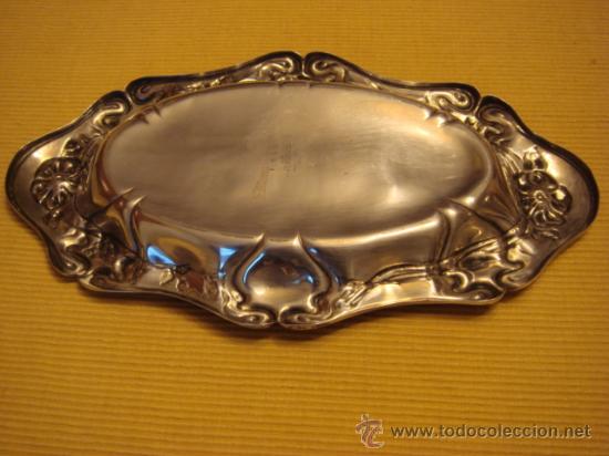 Antig&uuml;edades: BANDEJA  DE METAL PLATEADO - Foto 2