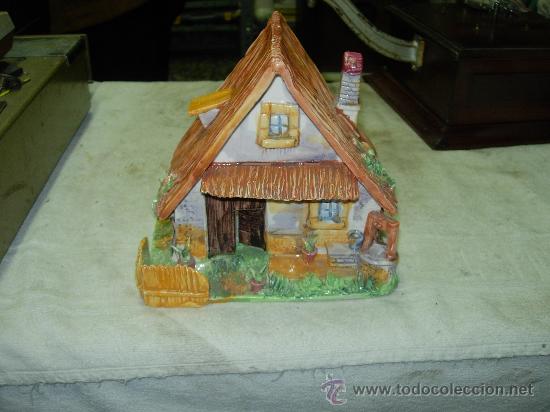 Antig&uuml;edades: Casita de ceramica - Foto 1