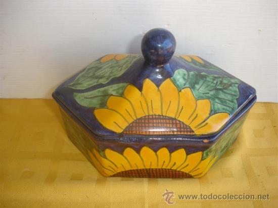 Antig&uuml;edades: caja de ceramica terracota - Foto 1