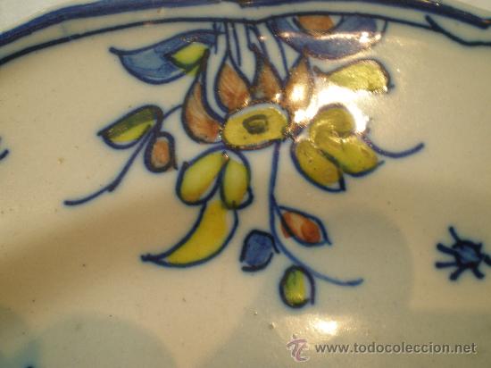 Antig&uuml;edades: plato de ceramica - Foto 2