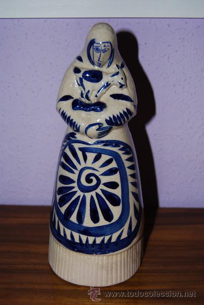 Oggetti Antichi: FIGURA DE CER&Aacute;MICA GALLEGA DE OTERO REGAL - VIVEIRO (LUGO) - FIRMA EN LA BASE