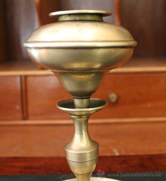 Antig&uuml;edades: ANTIGUA BASE DE QUINQU&Eacute; EN BRONCE - Foto 2