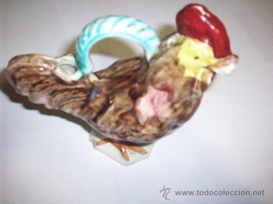 Antig&uuml;edades: BOTIJO EN FORMA DE GALLO EN CERAMICA DE MANISES - Foto 3