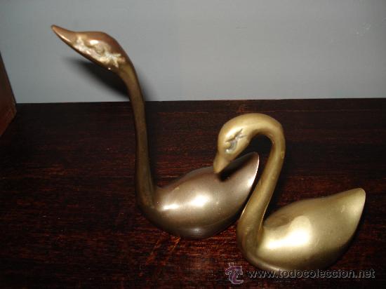 Antig&uuml;edades: 2 CISNES BRONCE DE 11 Y 14 CM. - Foto 2