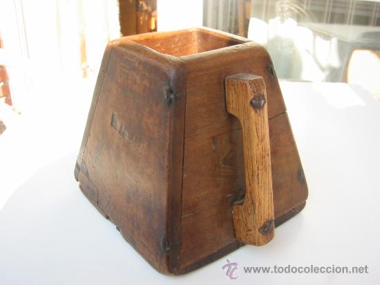 Antig&uuml;edades: almud medida de Aragon es el patron - Foto 1