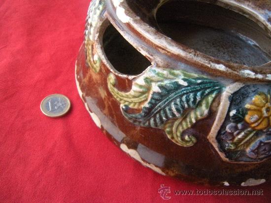 Antig&uuml;edades: ANTIGUA ESCUPIDERA EN LOZA - Foto 1