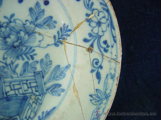 Antig&uuml;edades: Lote 3 platos seculo XVIII con defectos - Foto 7