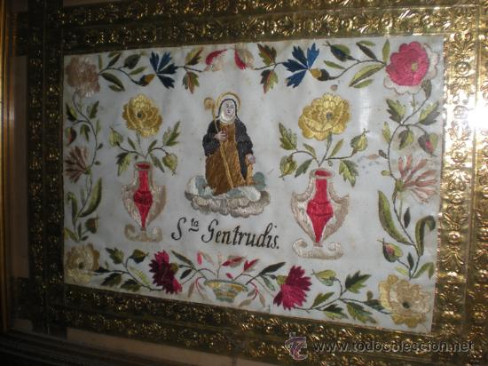 Antig&uuml;edades: CUADRO BORDADO ORO A LA VIRGEN GERTRUDIS - Foto 2