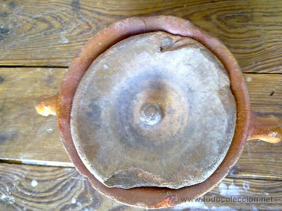 Antig&uuml;edades: antigua olla o puchero de barro. - Foto 2