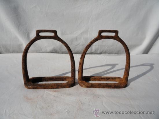Antig&uuml;edades: PAREJA DE ESTRIBOS. - Foto 5
