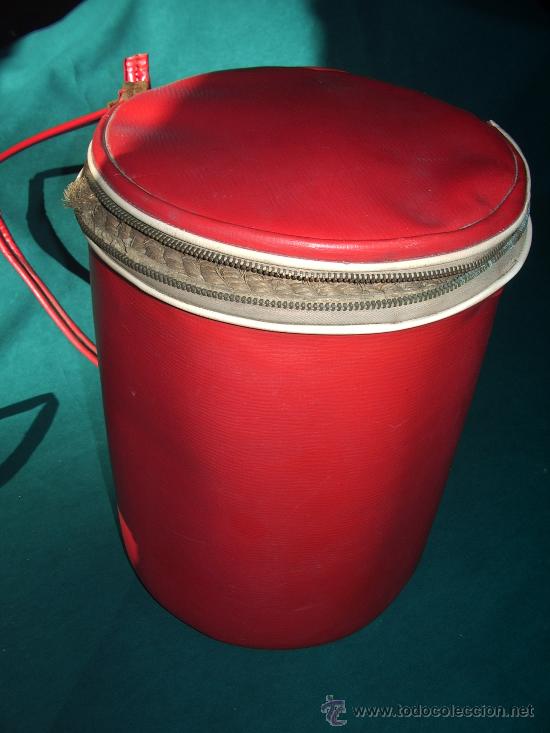 Antig&uuml;edades: Antigua NEVERA de HIELO.