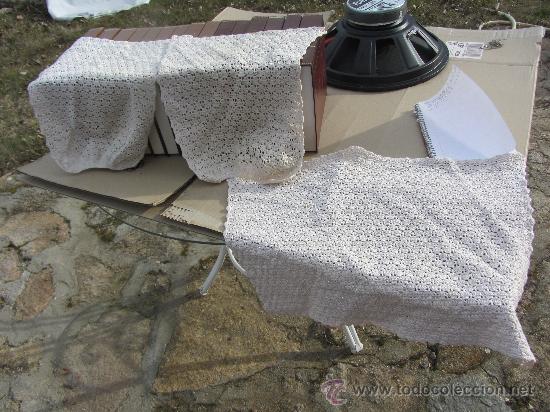 Antig&uuml;edades: PROTECTORES ANTIGUOS PARA EL SOFA, EN GANCHILLO - Foto 1