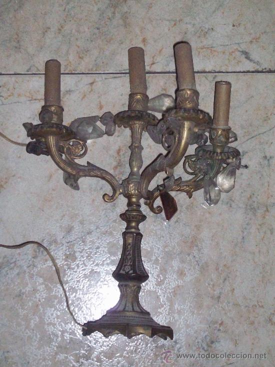 Antig&uuml;edades: ANTIGUO CANDELABRO BRONCE DE CUATRO LUCES - Foto 1