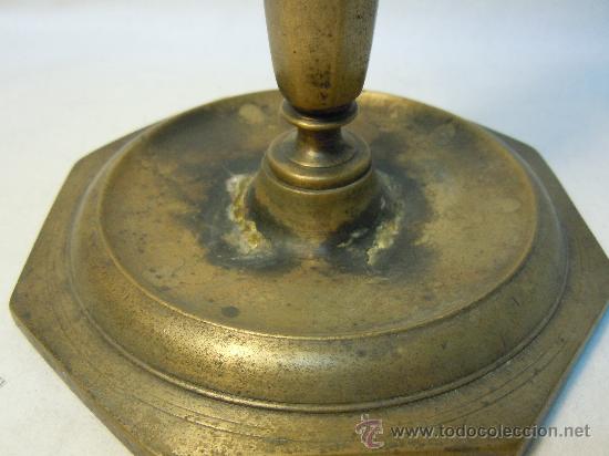 Antig&uuml;edades: CANDELERO BRONCE SIGLO XIX - Foto 3