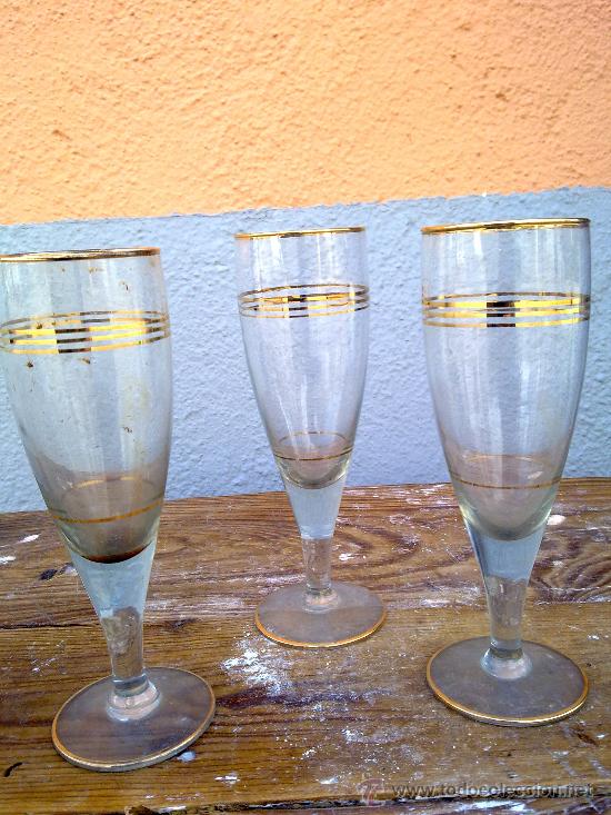 Antig&uuml;edades: antiguas 3 copas con filos de oro. - Foto 1