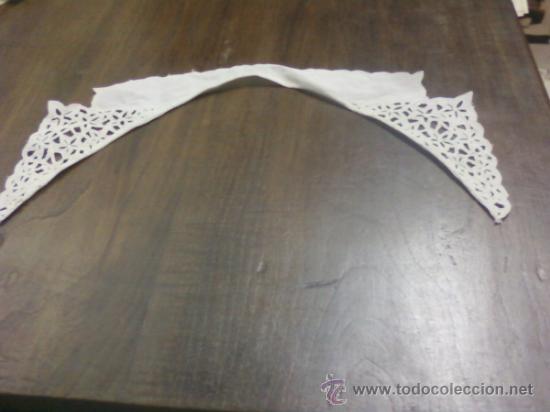 Antig&uuml;edades: CUELLO PARA VESTIDO DE MUJER - Foto 1