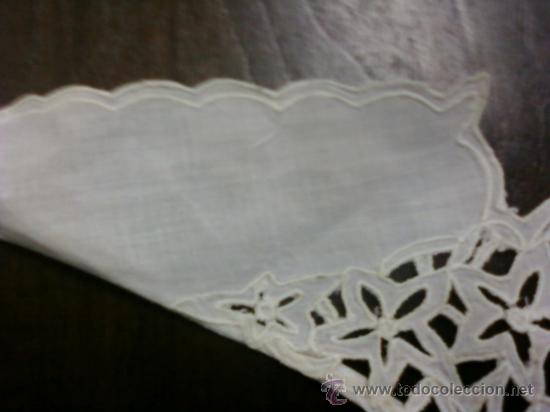 Antig&uuml;edades: CUELLO PARA VESTIDO DE MUJER - Foto 3
