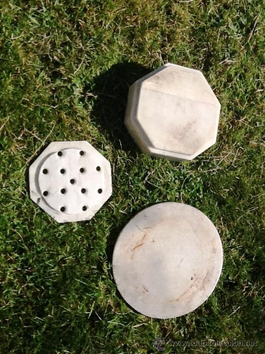 Antig&uuml;edades: ANTIGUO RECIPIENTE OCTOGONAL M&Aacute;RMOL BLANCO. 3 PIEZAS. - Foto 6