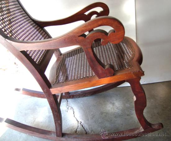 Antig&uuml;edades: Sillon mecedora de caoba  antiguo - Foto 2