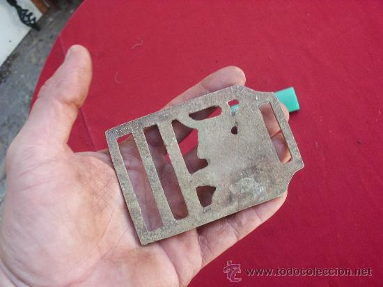 Antig&uuml;edades: Adorno ingl&eacute;s de bronce 10,5 cms x 7 cms - Foto 3